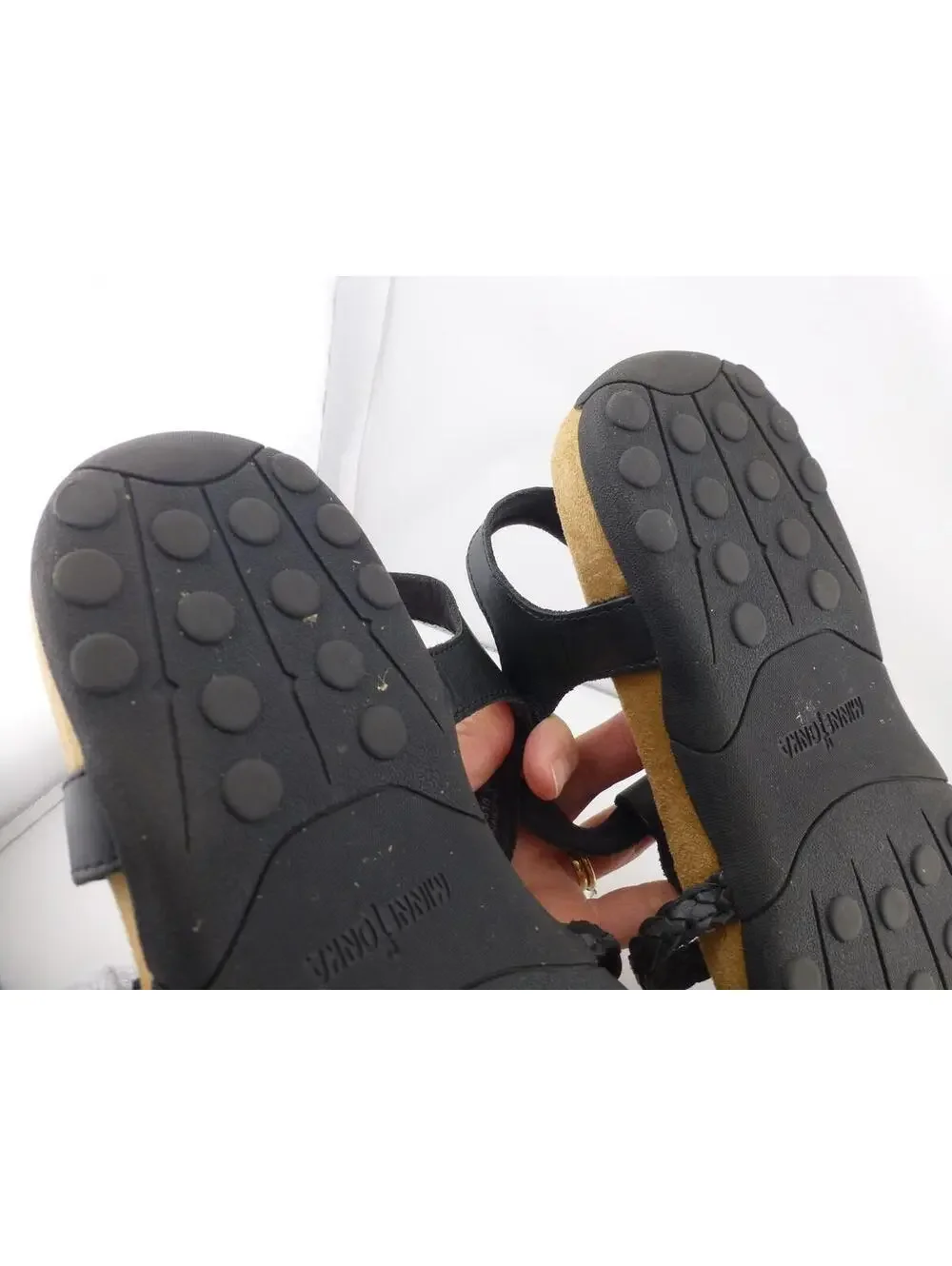 Minnetonka Lakeshore Women's Black Leather Hook & Loop Sandals US Size 8 M3 - Picture 10 of 14